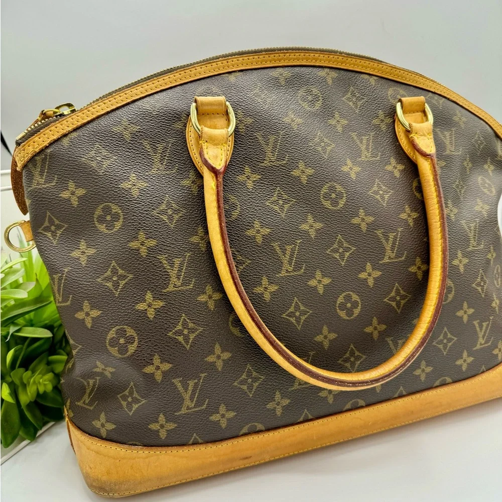 AUTHENTIC LOUIS VUITTON MONOGRAM - Picture 4 of 16